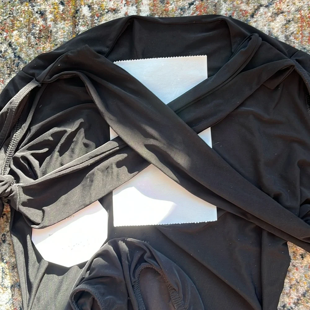 NWT (in black) sexy bodysuit - long sleeve open back - Picture 7 of 17